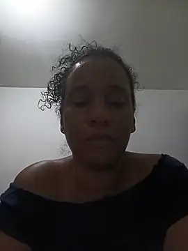 Snapshot of EbonyHorrny chatting on 07-16-26, 01:33 EbonyHorrny online show from 07-16-26, 01:33