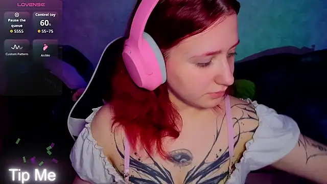 Mini Lady1 online show from 06-25-26, 04:44