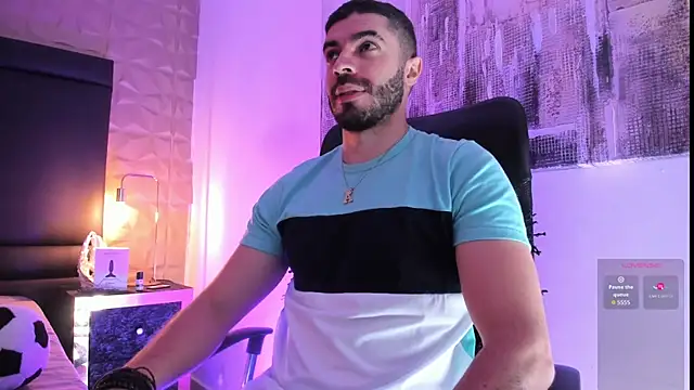 AxelThompson  online show from 09-19-25, 11:11