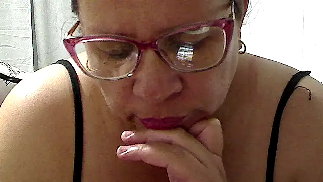 luciana69hot online show from 04-15-26, 08:31