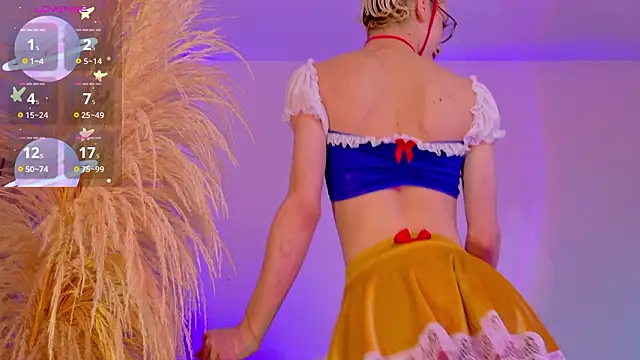 liiamluna  online show from 03-02-26, 09:27