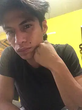 Snapshot of Ghostben chatting on 09-20-25, 08:21 Ghostben online show from 09-20-25, 08:21