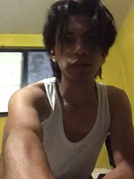 Snapshot of Ghostben chatting on 09-26-25, 12:25 Ghostben online show from 09-26-25, 12:25