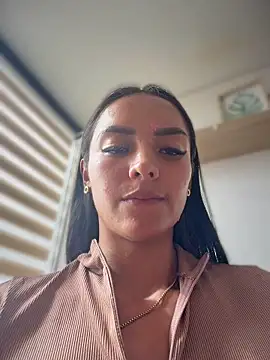 im-isabella online show from 06-01-26, 07:59