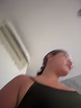 sara calderon online show from 03-11-26, 01:39