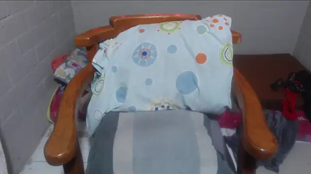 rose-crystal online show from 04-14-26, 01:00