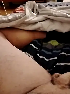 handsomedad69 online show from 12-21-25, 02:41