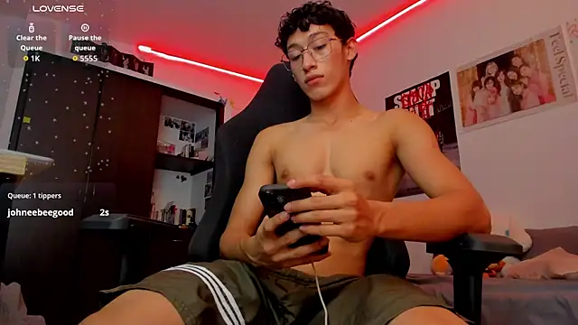 velvet skyn online show from 04-09-26, 02:55