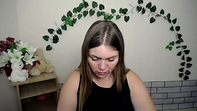 Snapshot of Magic_Katarina_ chatting on 09-10-25, 06:35 Magic Katarina  online show from 09-10-25, 06:35