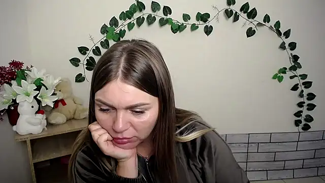 Snapshot of Magic_Katarina_ chatting on 09-25-25, 07:12 Magic Katarina  online show from 09-25-25, 07:12