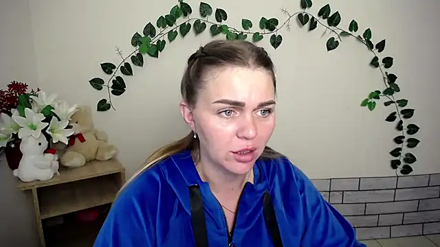 Snapshot of Magic_Katarina_ chatting on 10-10-25, 06:56 Magic Katarina  online show from 10-10-25, 06:56