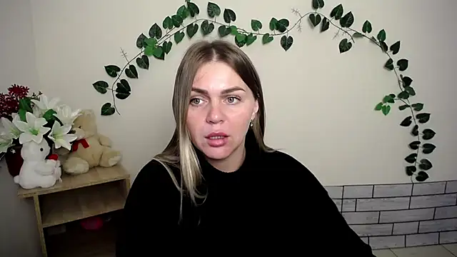 Snapshot of Magic_Katarina_ chatting on 10-14-25, 06:36 Magic Katarina  online show from 10-14-25, 06:36