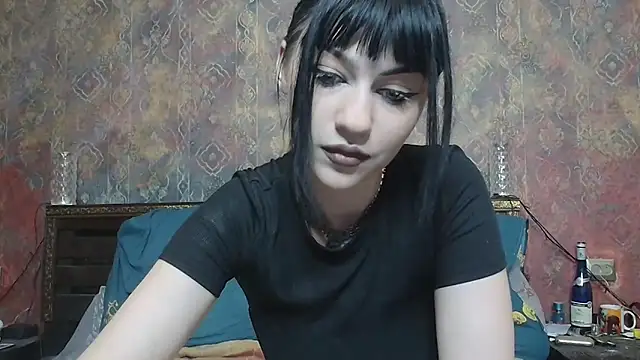 Susie su online show from 11-22-25, 01:21