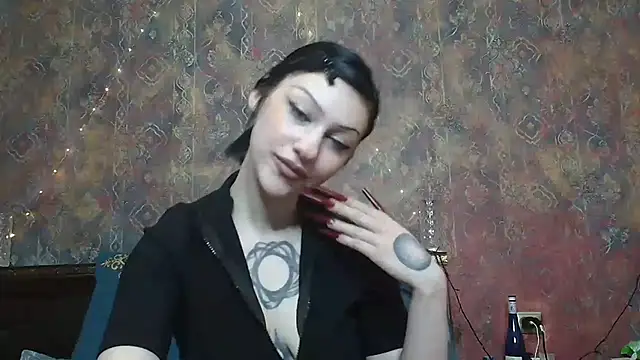 Susie su online show from 12-04-25, 08:56