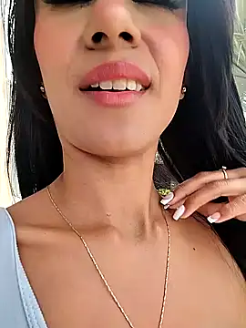 Juliana Xander online show from 11-08-25, 03:12