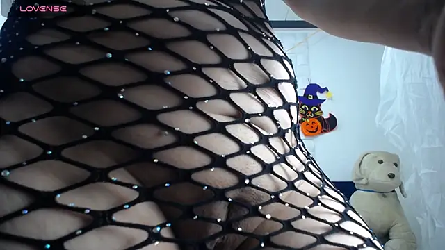 Mature Lady  online show from 10-15-25, 07:14