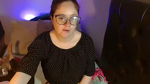 KrystalAdams online show from 09-16-25, 12:28