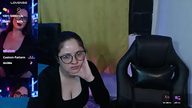Snapshot of KrystalAdams chatting on 05-11-26, 01:39 KrystalAdams online show from 05-11-26, 01:39