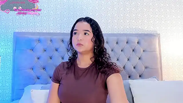 Evaa Lunna  online show from 12-13-25, 08:14