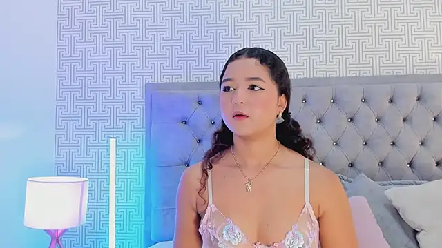 Evaa Lunna  online show from 02-02-26, 08:18