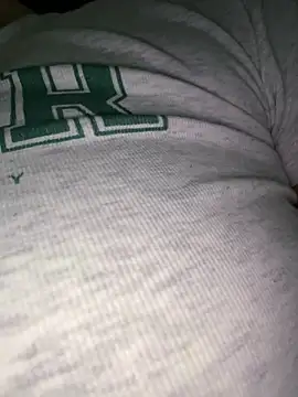 Ninazhang online show from 12-23-25, 01:25