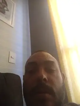 Snapshot of jfgustavo001 chatting on 03-23-26, 12:31 jfgustavo001 online show from 03-23-26, 12:31