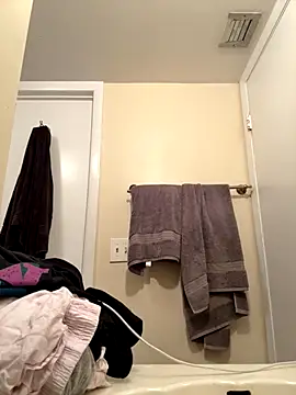 sweetsirenn online show from 10-19-25, 11:49