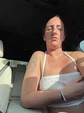 sweetsirenn online show from 12-15-25, 01:48