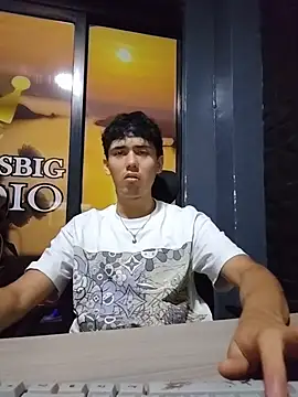 Snapshot of jacobs_shelby chatting on 07-29-26, 01:15 jacobs shelby online show from 07-29-26, 01:15