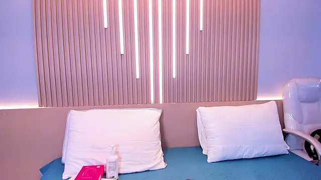 Camile cute online show from 02-14-26, 06:37