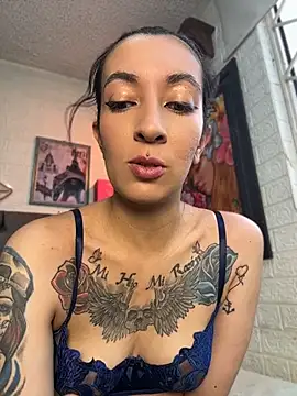 SALOME KORLAND online show from 04-13-26, 07:19