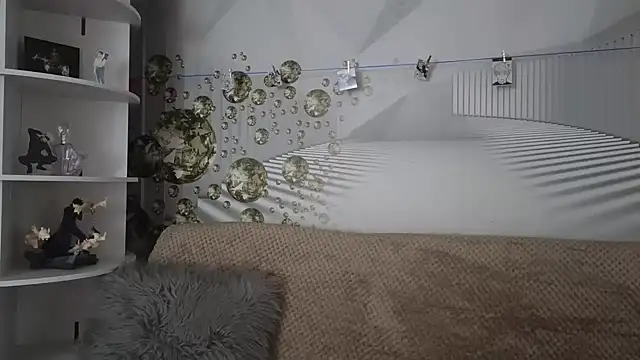 Snapshot of EvoletteLouLou chatting on 11-07-25, 04:51 EvoletteLouLou online show from 11-07-25, 04:51