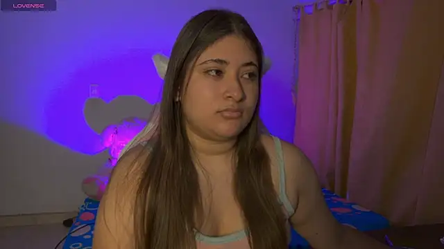 Gaby  Howards online show from 11-17-25, 05:41