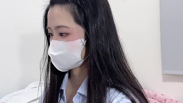 LHeart online show from 11-07-25, 01:33