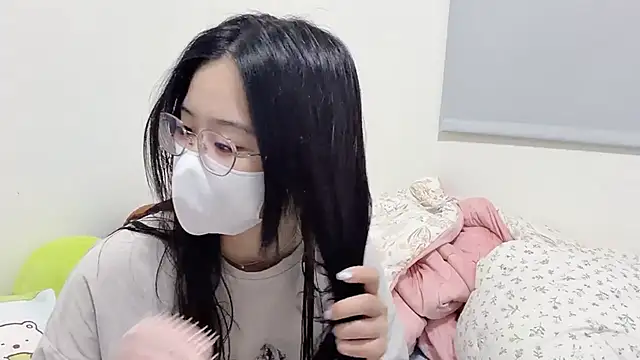 LHeart online show from 04-21-26, 03:50