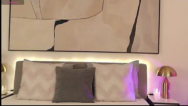 NicoleBrawn online show from 02-09-26, 10:41