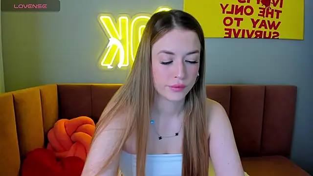 StacyWells online show from 04-17-26, 01:30