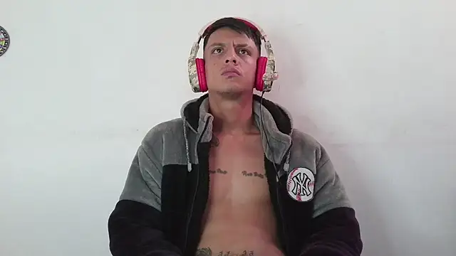 andrewcoopper1 online show from 03-10-26, 02:00