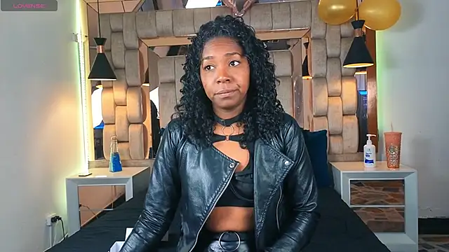 Snapshot of Blackyhot69 chatting on 09-19-25, 01:56 Blackyhot69 online show from 09-19-25, 01:56