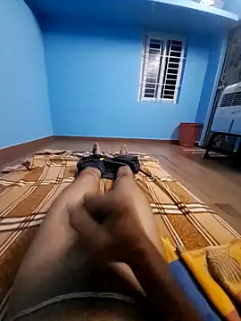 Tamilpayan00 online show from 10-26-25, 12:16