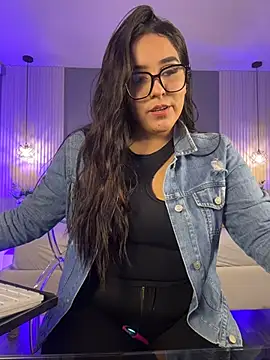 KatlynRous online show from 06-20-26, 07:05