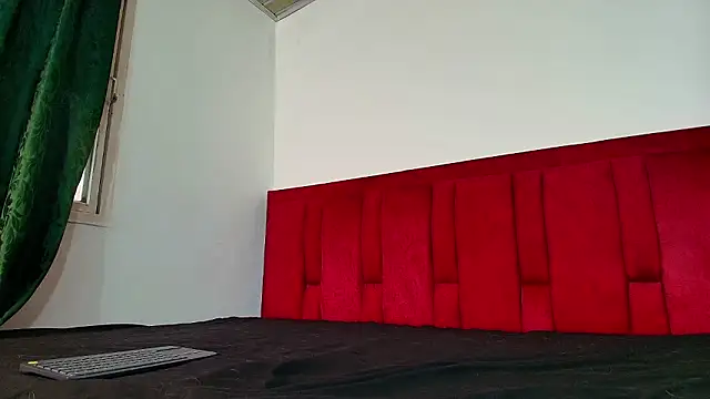 Emma Valencia 001 online show from 02-01-26, 09:35