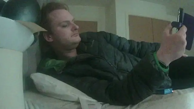 avamaxwell online show from 06-08-26, 04:07