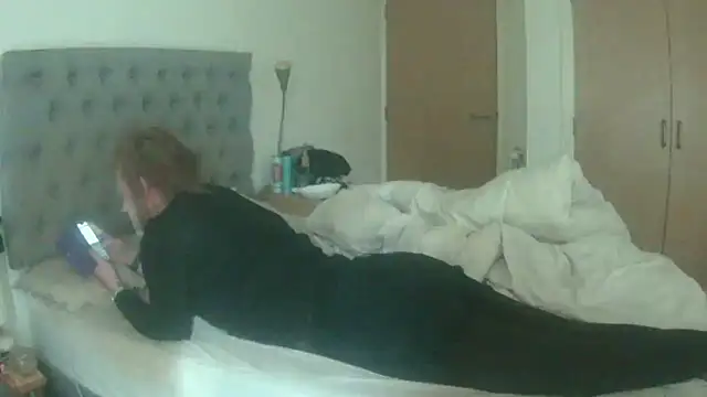 avamaxwell online show from 06-17-26, 03:13