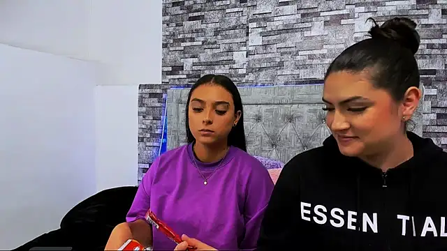 nicolexxaleja online show from 10-22-25, 08:08