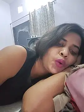 cute radhikaa online show from 05-24-26, 07:02