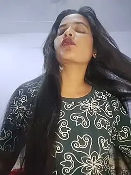 cute radhikaa online show from 05-31-26, 07:04