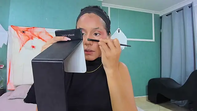 ania gomez online show from 10-25-25, 02:02