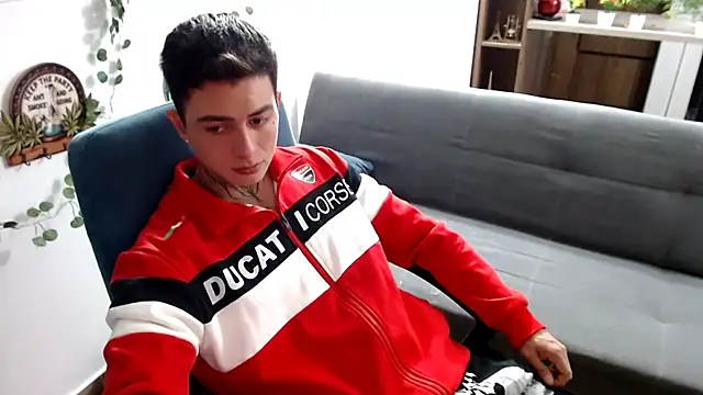 santii ss online show from 04-06-26, 02:53