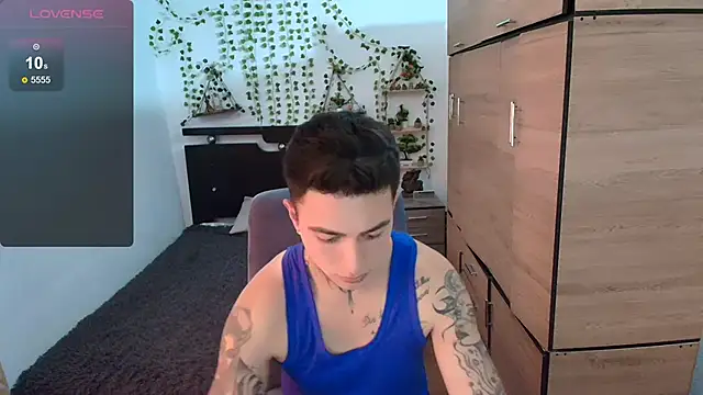 santii ss online show from 04-21-26, 03:50